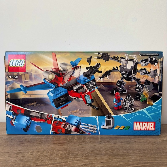 LEGO - Spider Jet VS Venom Set - Picture 2 of 3